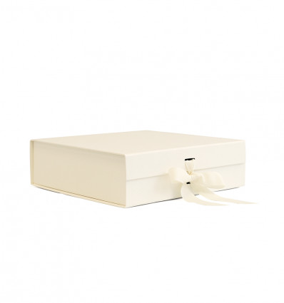 Gift Wrapping Box - Ivory
