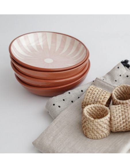 Ceramic Ray Bowl in Mauve
