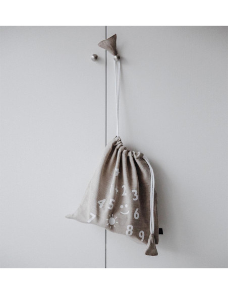 Lesene matematične kocke v beli barvi