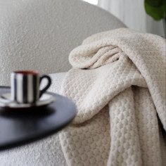 Stylish Bubbles Blanket - Cream 2